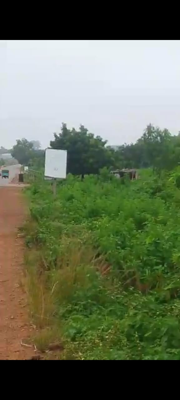 Bohicon-Sodomè en face du nouveau lycée 10 hectares