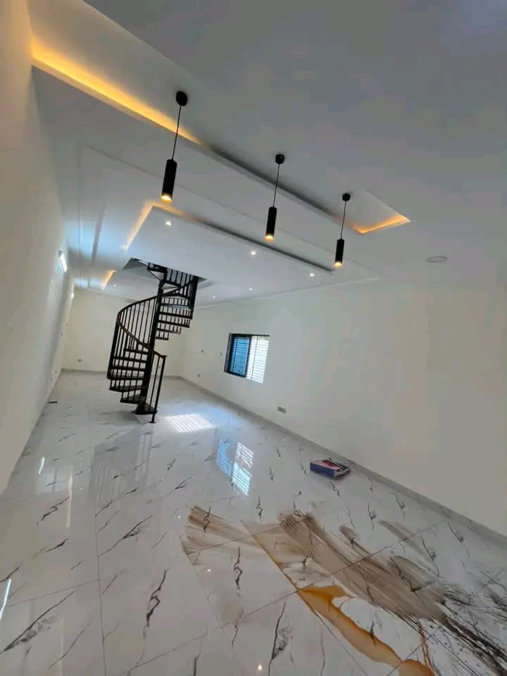 TOGBIN CLUB DES ROIS VILLA DUPLEX NOUVELLE CONSTRUCTION