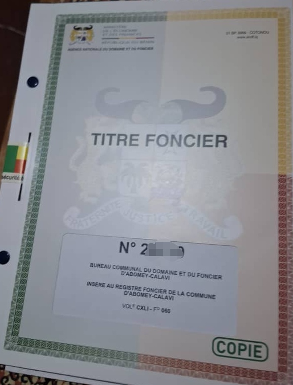 CALAVI OUEDO AVEC TITRE FONCIER 350M²